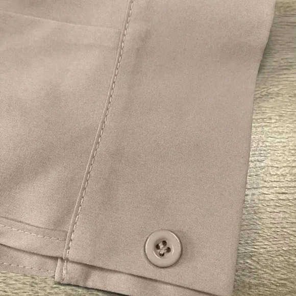 Khaki Casual Women's Solid Drop Shoulder Split Hem Shirt - Picture 4 of 5